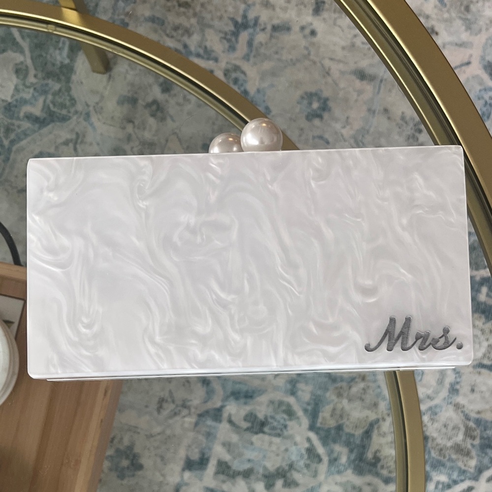 Rae of Light 'Mrs.' Clutch